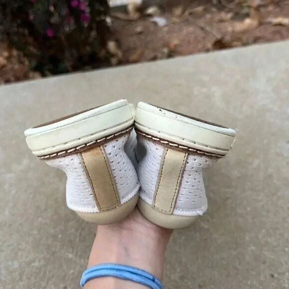 Ugg Women's Sammy Slip Ons - Picture 6 of 14